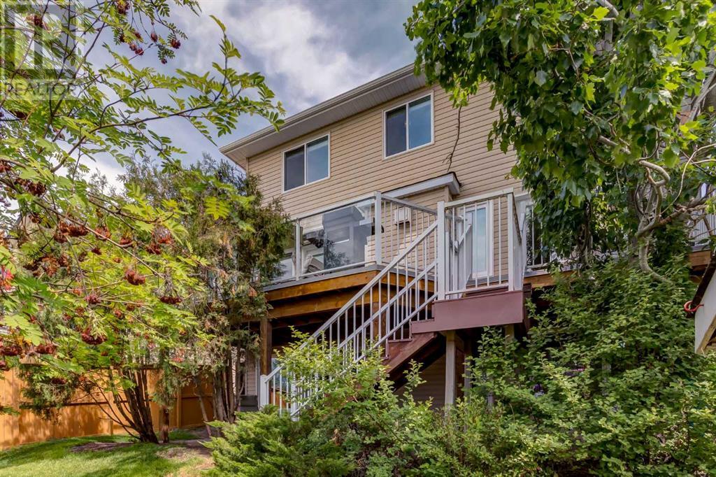 Single Family House for Sale in  Douglasdale Boulevard SE Douglasdale/Glen Calgary 