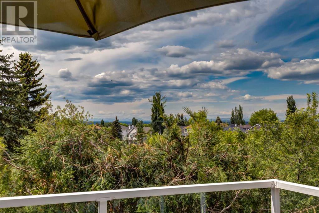 Single Family House for Sale in  Douglasdale Boulevard SE Douglasdale/Glen Calgary 
