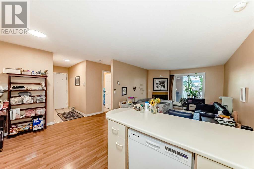 Single Family House for Sale in   Edenwold Heights NW Edgemont Calgary 