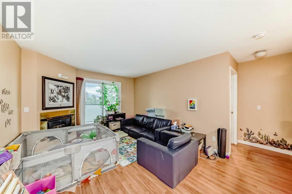 Single Family House for Sale in   Edenwold Heights NW Edgemont Calgary 