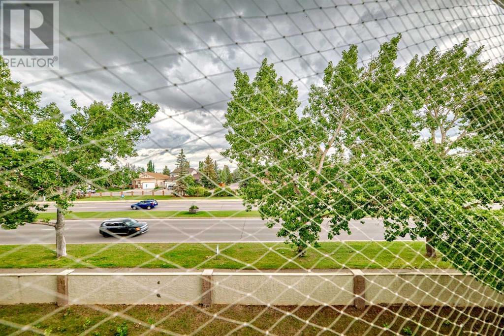 Single Family House for Sale in   Edenwold Heights NW Edgemont Calgary 