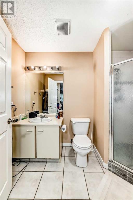 Single Family House for Sale in   Edenwold Heights NW Edgemont Calgary 