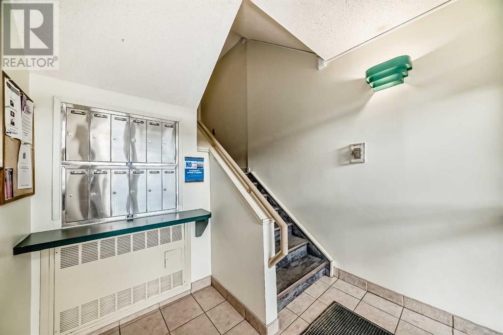 Single Family House for Sale in   Edenwold Heights NW Edgemont Calgary 