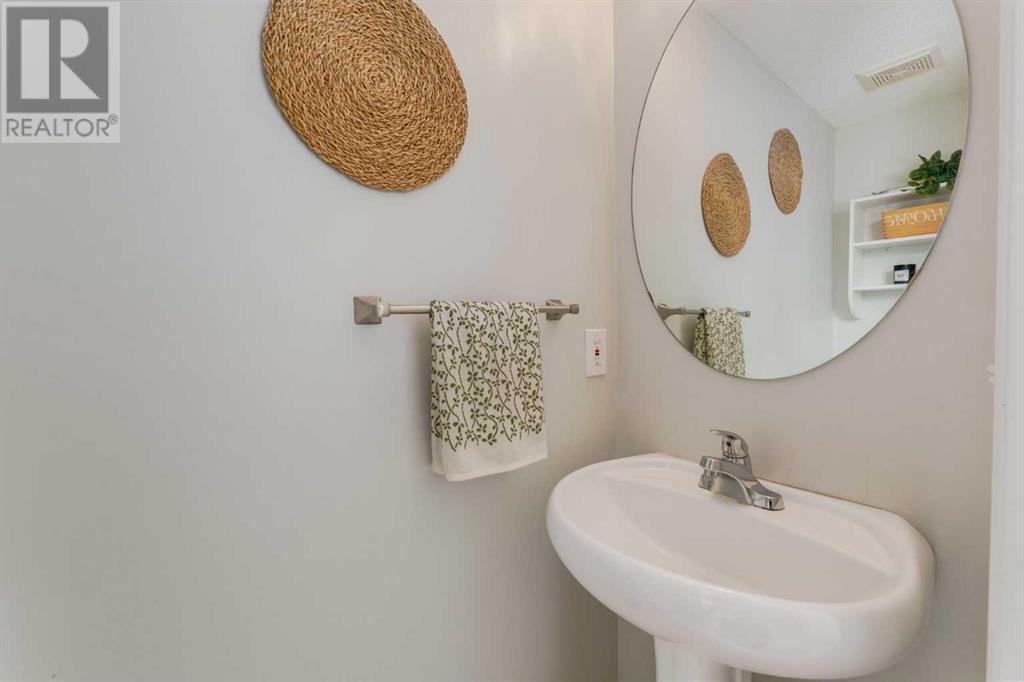 Single Family House for Sale in  Tuscany Springs Circle NW Tuscany Calgary 