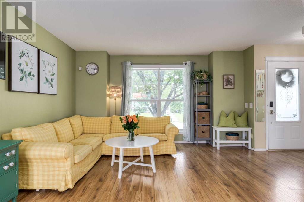 Single Family House for Sale in  Tuscany Springs Circle NW Tuscany Calgary 