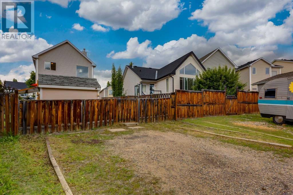 Single Family House for Sale in  Tuscany Springs Circle NW Tuscany Calgary 