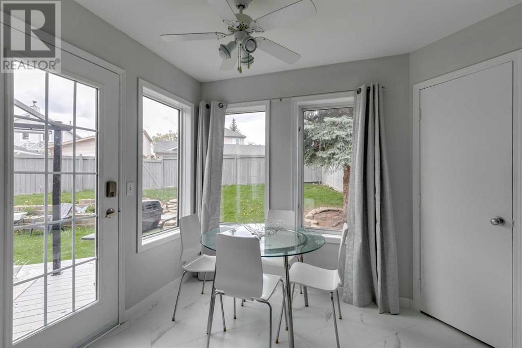 Single Family House for Sale in  Sierra Vista Terrace SW Signal Hill Calgary 