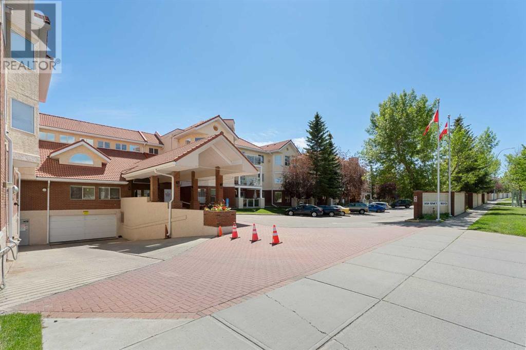 Single Family House for Sale in   Simcoe Boulevard SW Signal Hill Calgary 