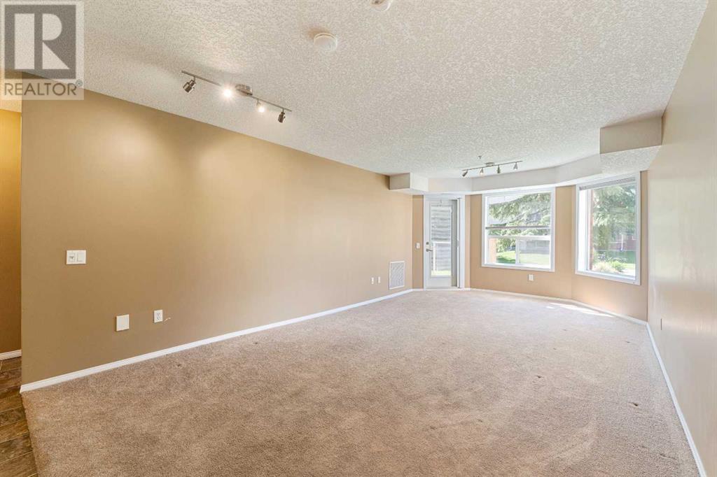 Single Family House for Sale in   Simcoe Boulevard SW Signal Hill Calgary 