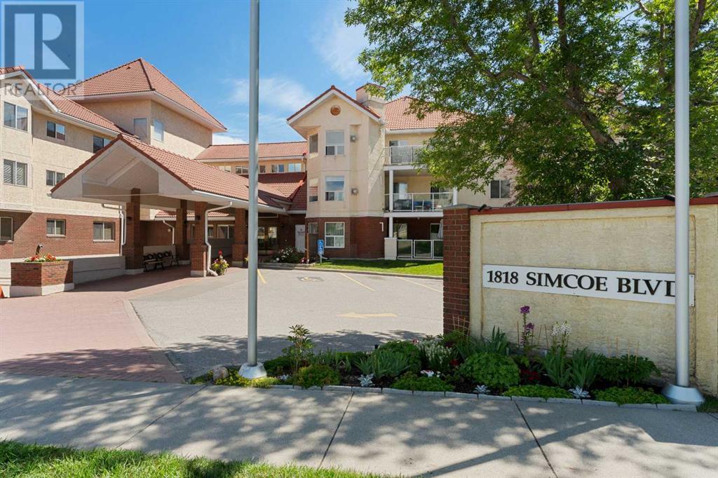 Single Family House for Sale in   Simcoe Boulevard SW Signal Hill Calgary 