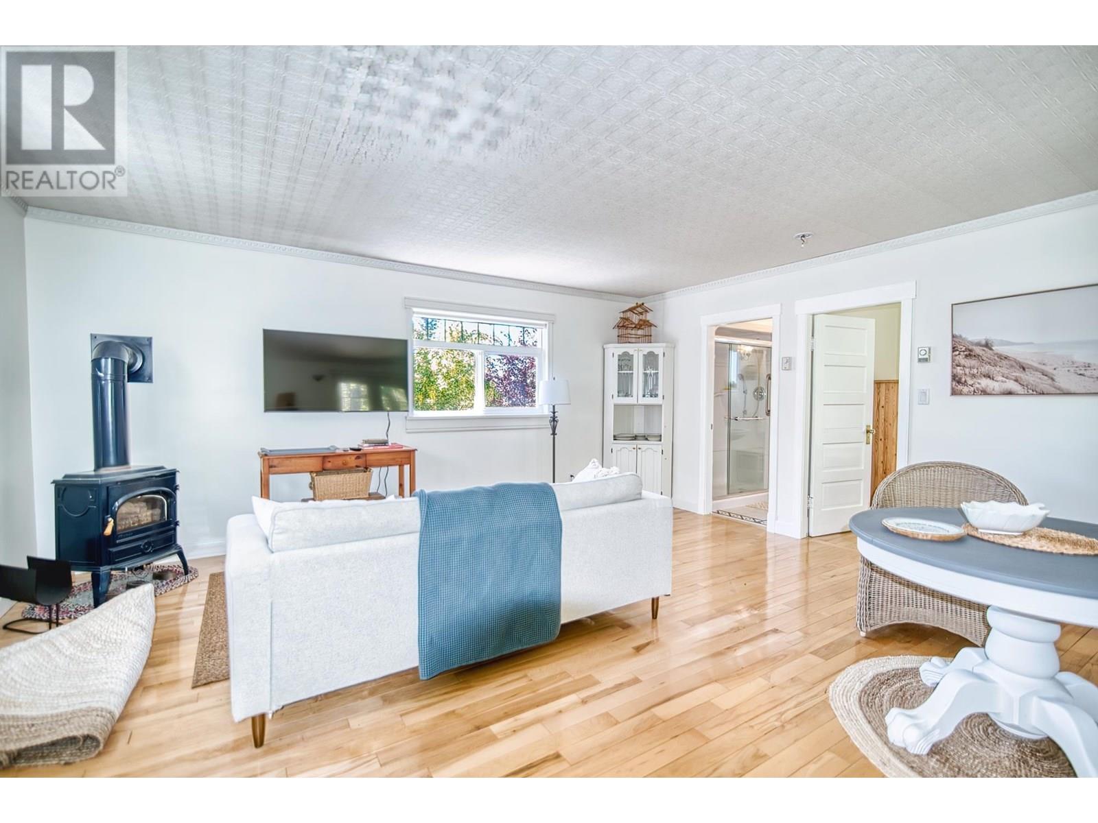 1377 MARLENE ROAD, Roberts Creek