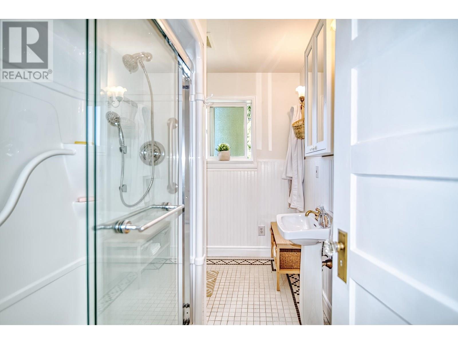 1377 MARLENE ROAD, Roberts Creek