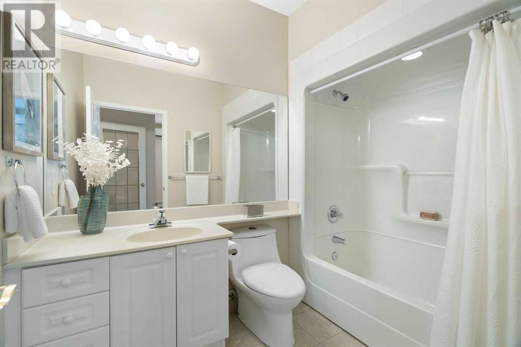 Single Family House for Sale in   Dalhousie Drive NW Dalhousie Calgary 