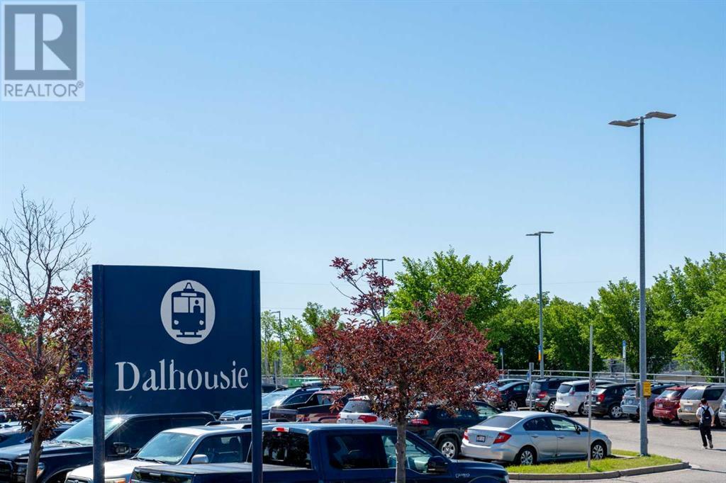 Single Family House for Sale in   Dalhousie Drive NW Dalhousie Calgary 