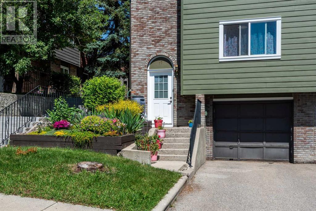 17, 210 86 Avenue SE, Calgary, Alberta