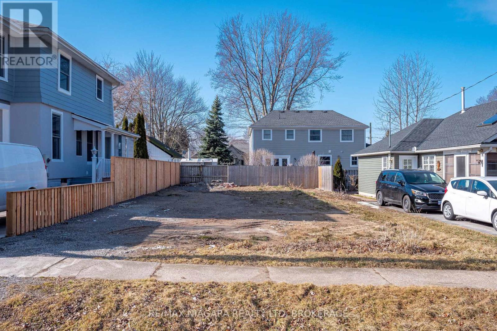 Photo 6 of 13 Shelley Avenue, St Catharines ON