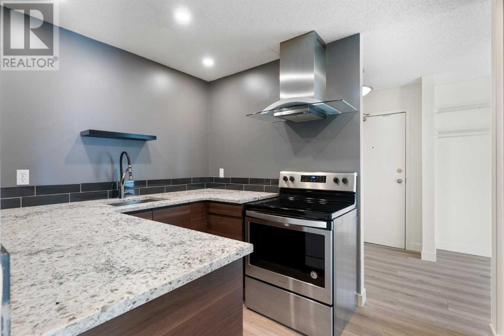 Single Family House for Sale in   Glamis Drive SW Glamorgan Calgary 