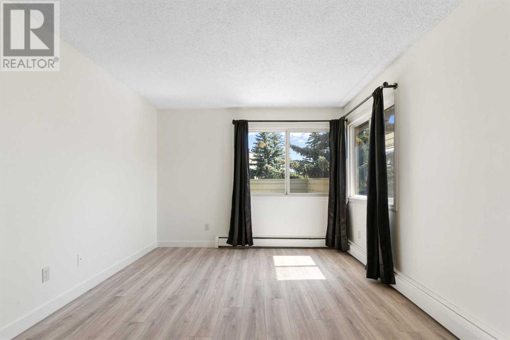 Single Family House for Sale in   Glamis Drive SW Glamorgan Calgary 