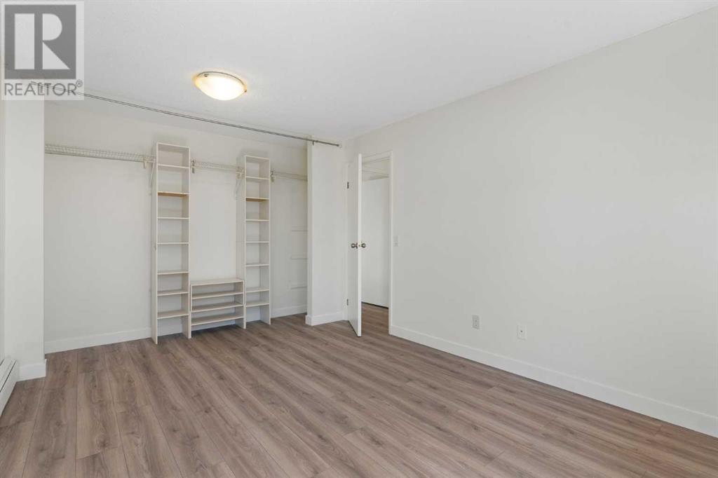 Single Family House for Sale in   Glamis Drive SW Glamorgan Calgary 