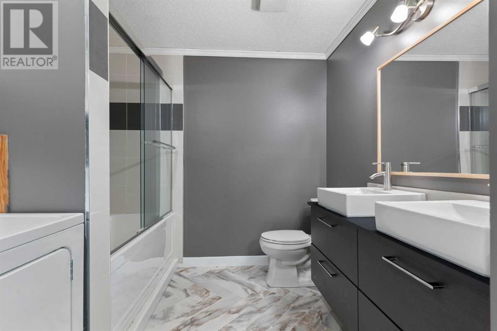 Single Family House for Sale in   Glamis Drive SW Glamorgan Calgary 