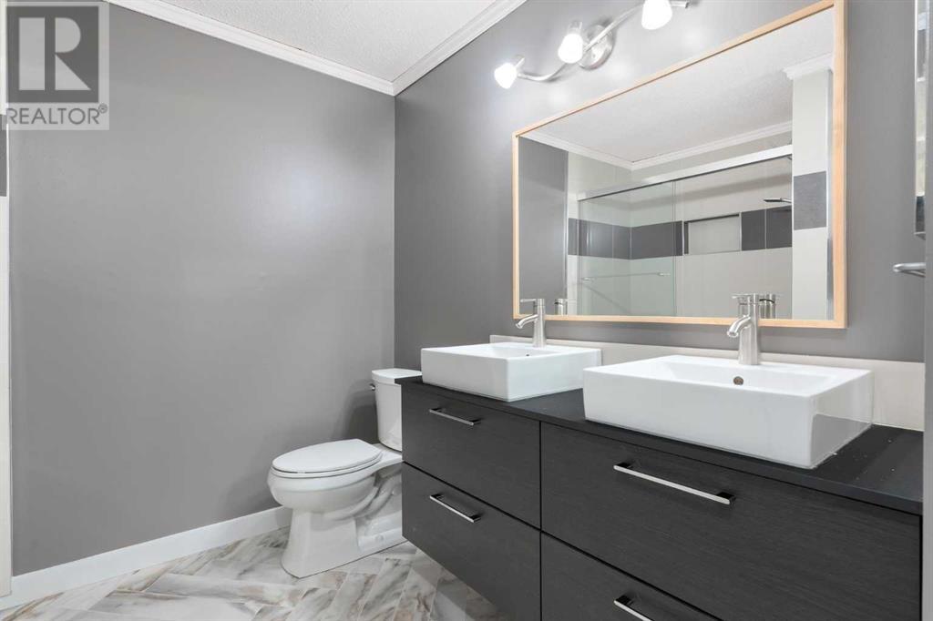 Single Family House for Sale in   Glamis Drive SW Glamorgan Calgary 