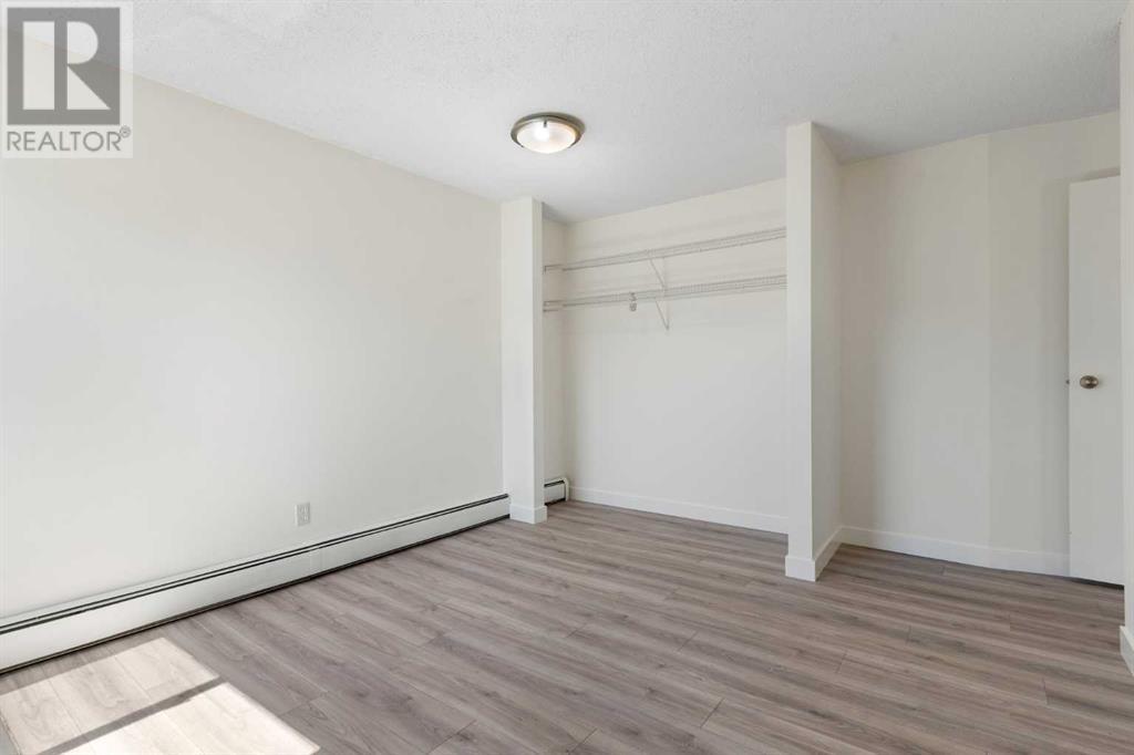 Single Family House for Sale in   Glamis Drive SW Glamorgan Calgary 