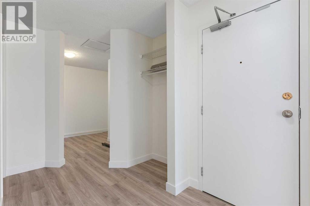 Single Family House for Sale in   Glamis Drive SW Glamorgan Calgary 