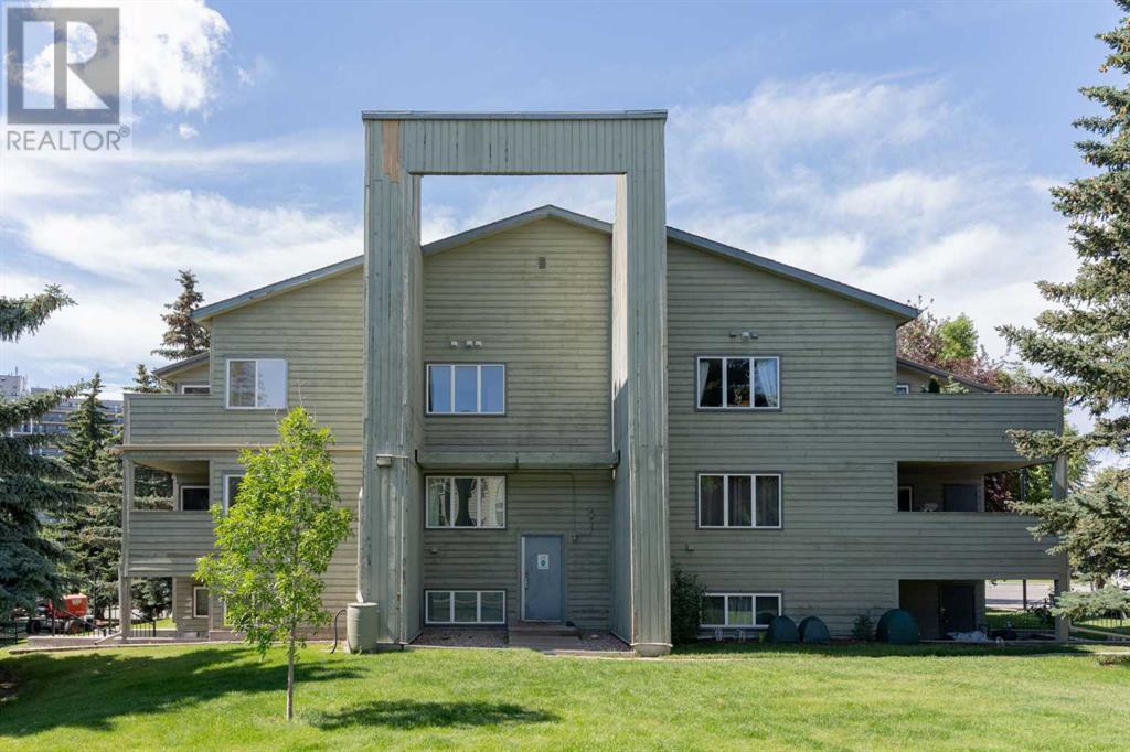Single Family House for Sale in   Glamis Drive SW Glamorgan Calgary 