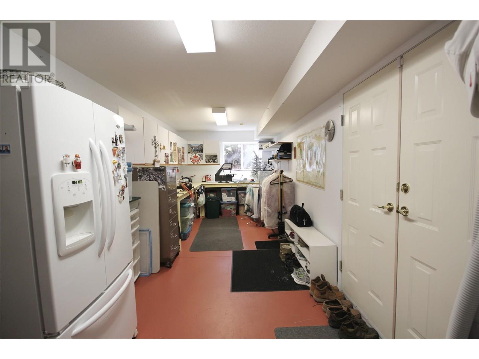  1608 Holden Road, Penticton