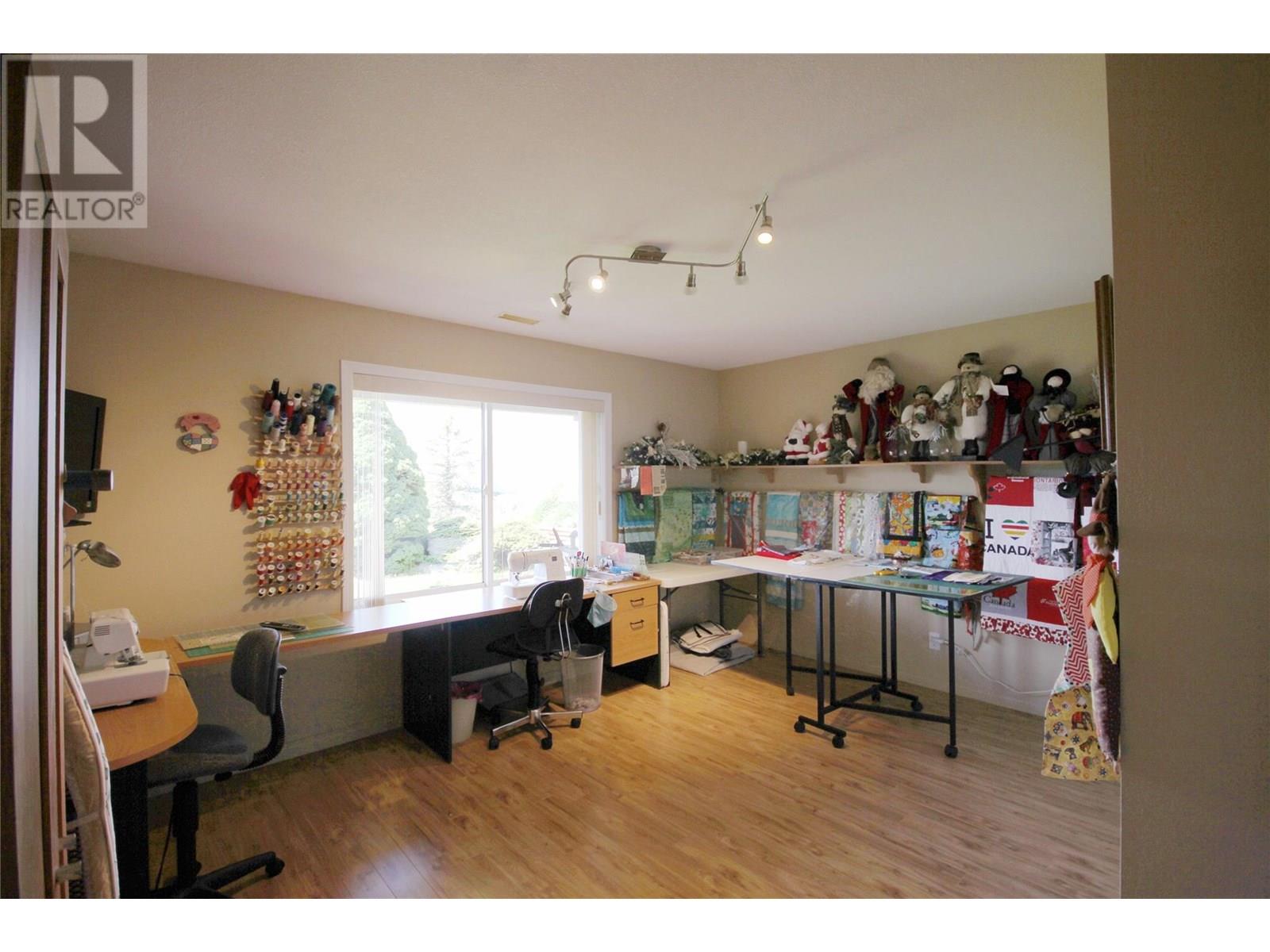  1608 Holden Road, Penticton