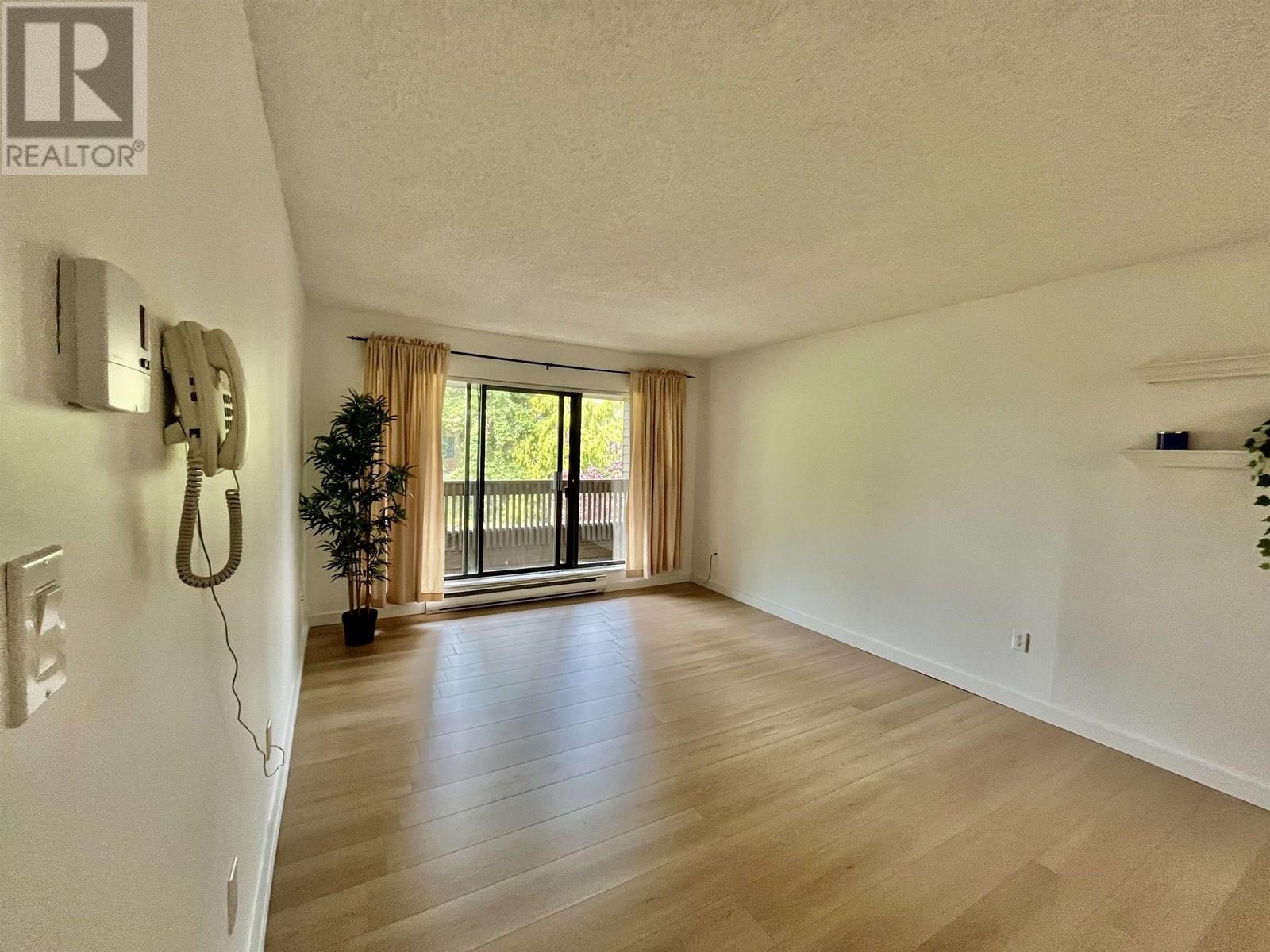 Photo 3 of 242 7471 Minoru Boulevard, Richmond BC
