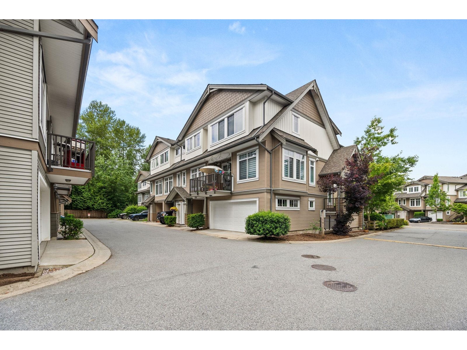 Photo 3 of 28 8250 209 B Street, Langley BC