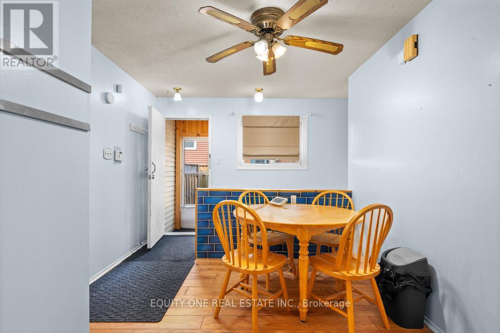 Photo 13 of 426 Woodfield Drive, Ottawa ON