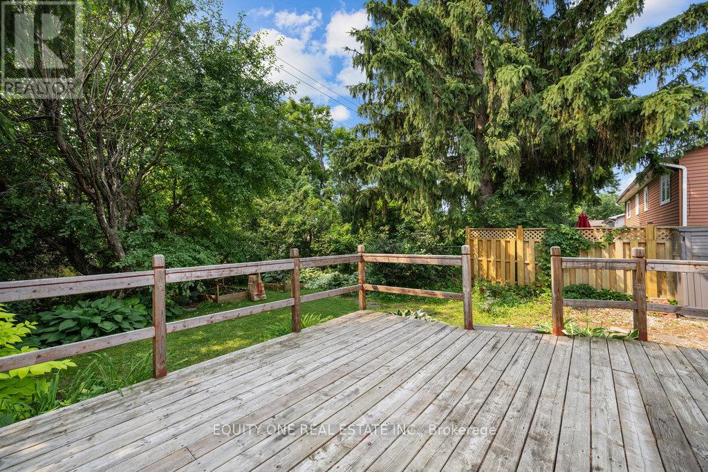 Photo 28 of 426 Woodfield Drive, Ottawa ON