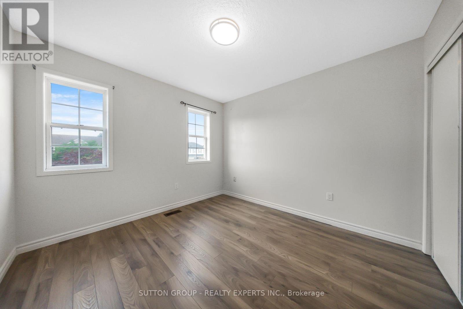 Photo 7 of 149 Osborn Avenue, Brantford ON