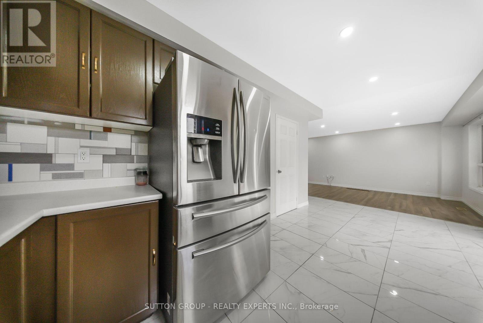 Photo 15 of 149 Osborn Avenue, Brantford ON