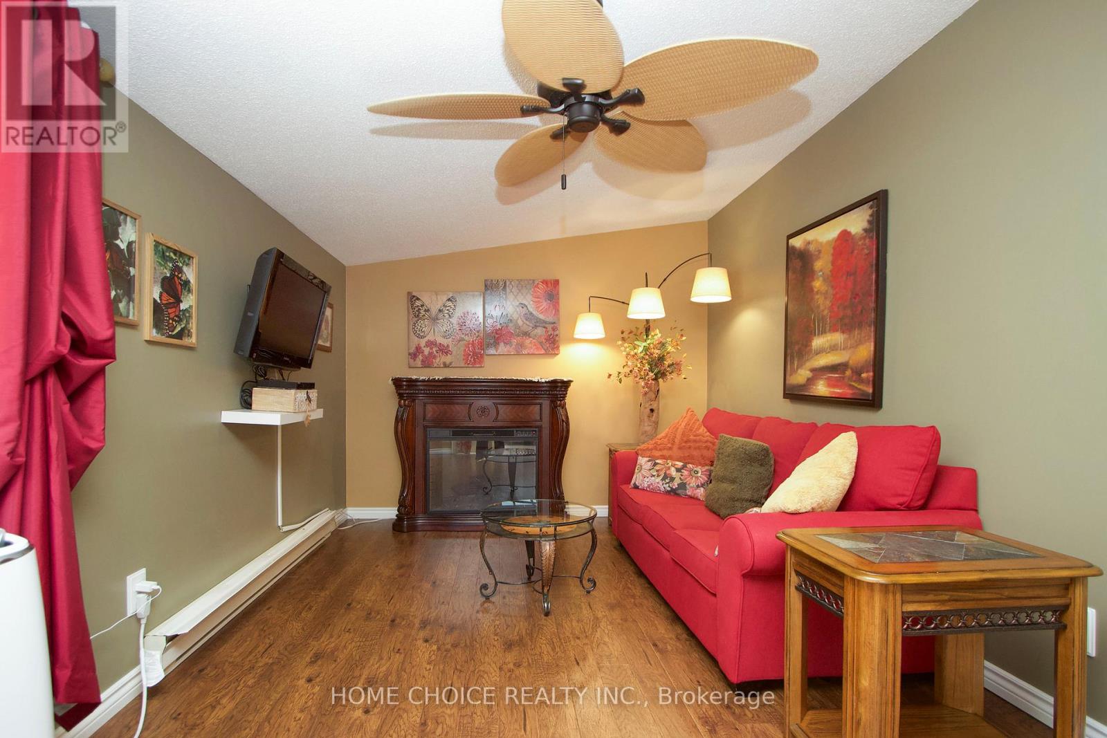 Photo 23 of 10 Eastbank Road, Clarington ON