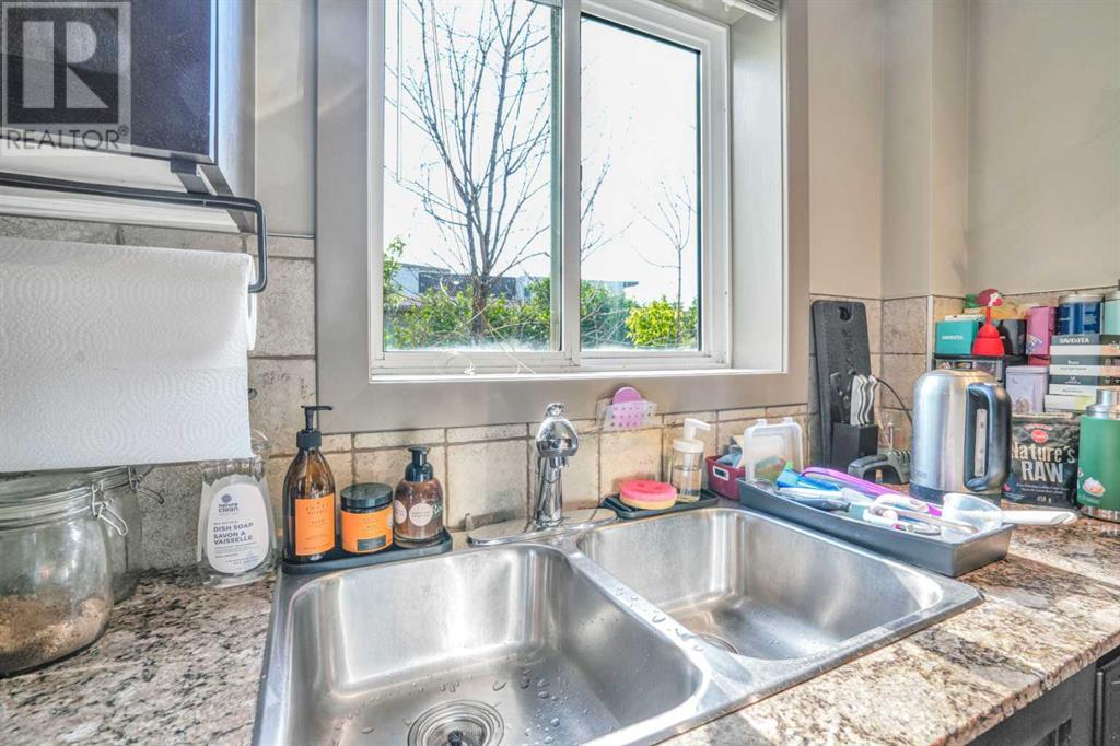 Single Family House for Sale in    Avenue SW Sunalta Calgary 