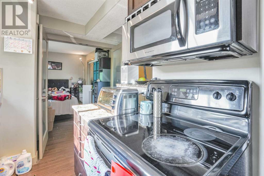 Single Family House for Sale in    Avenue SW Sunalta Calgary 