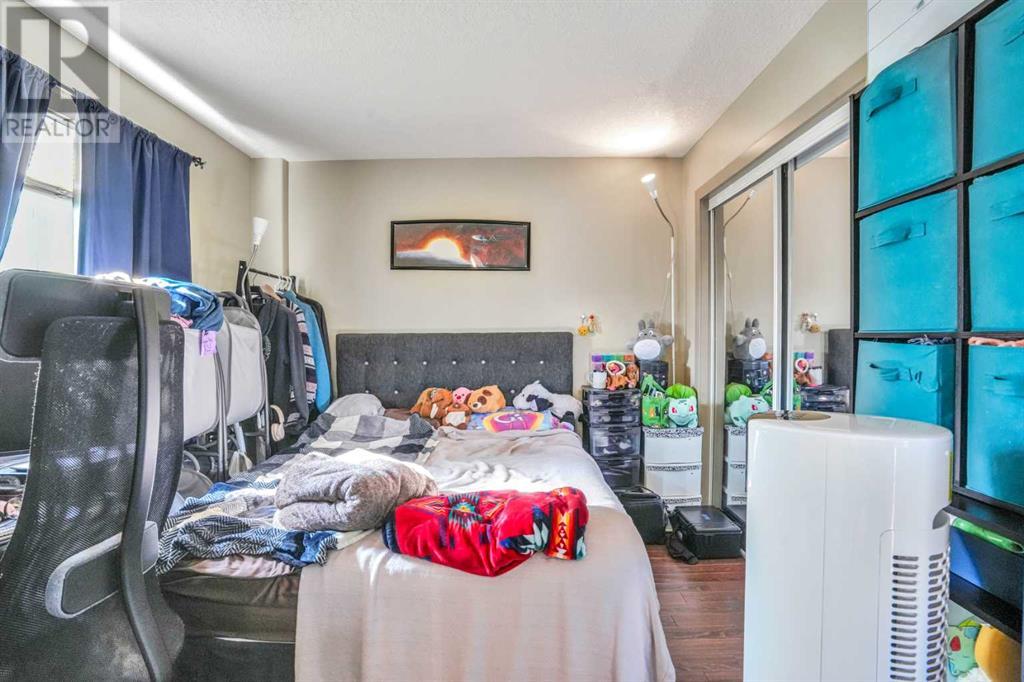 Single Family House for Sale in    Avenue SW Sunalta Calgary 