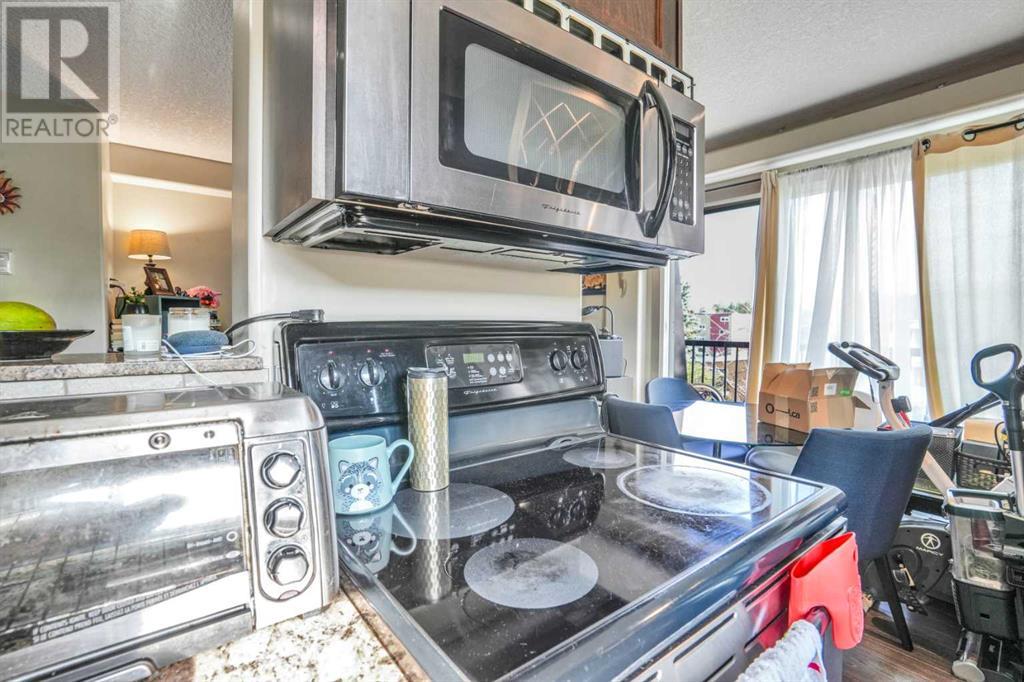 Single Family House for Sale in    Avenue SW Sunalta Calgary 