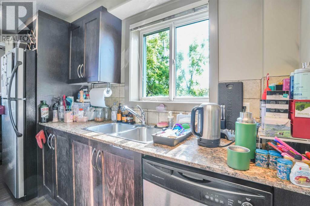 Single Family House for Sale in    Avenue SW Sunalta Calgary 