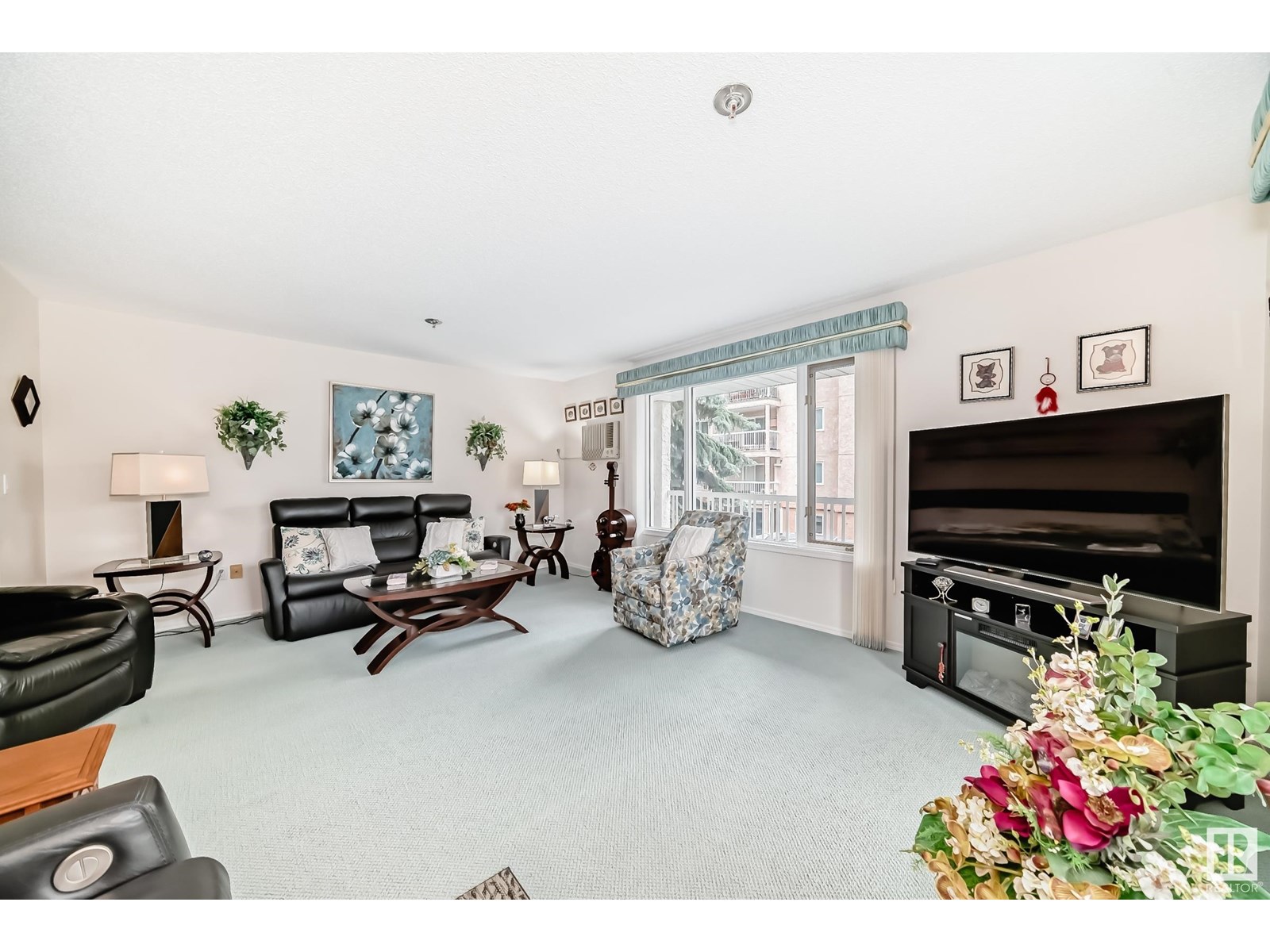 Photo 17 of 211 10915 21 Av Nw, Edmonton AB