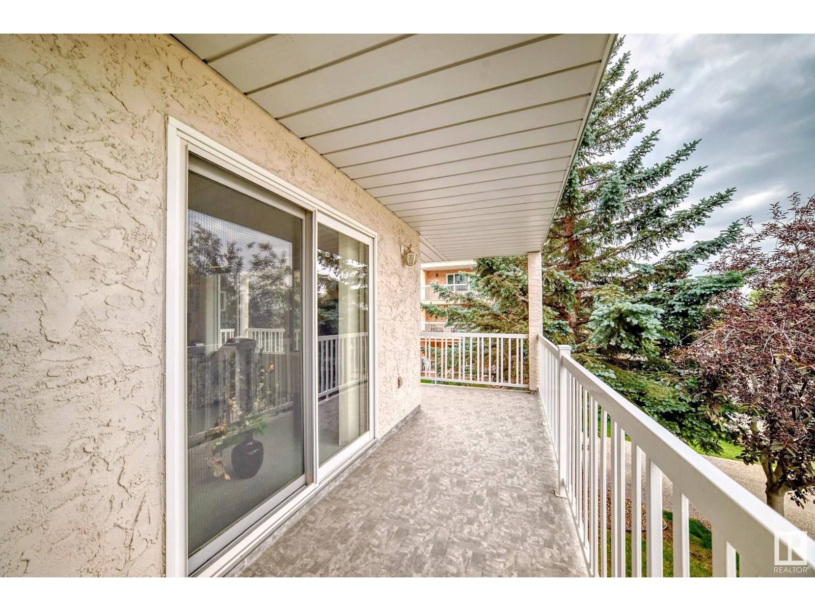 Photo 19 of 211 10915 21 Av Nw, Edmonton AB