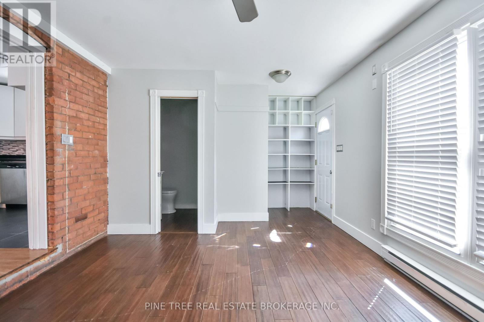 Photo 4 of 9 Sophia Street W, Barrie ON