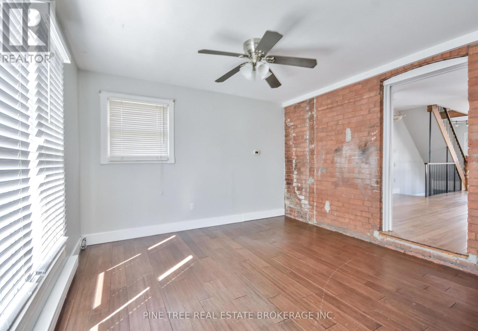 Photo 19 of 9 Sophia Street W, Barrie ON