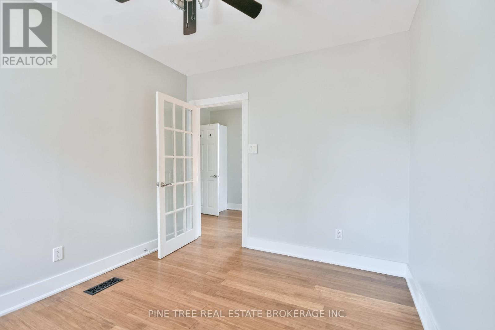 Photo 15 of 9 Sophia Street W, Barrie ON