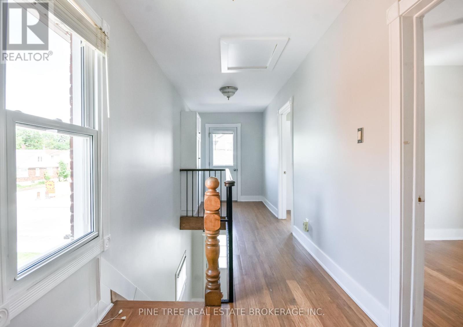 Photo 28 of 9 Sophia Street W, Barrie ON