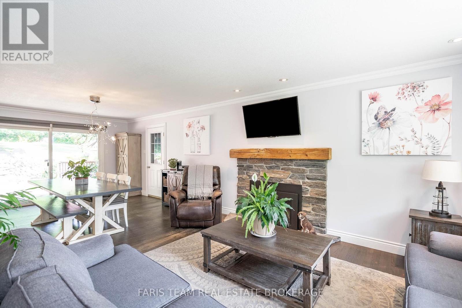 Photo 5 of 1116 Everton Road, Midland ON
