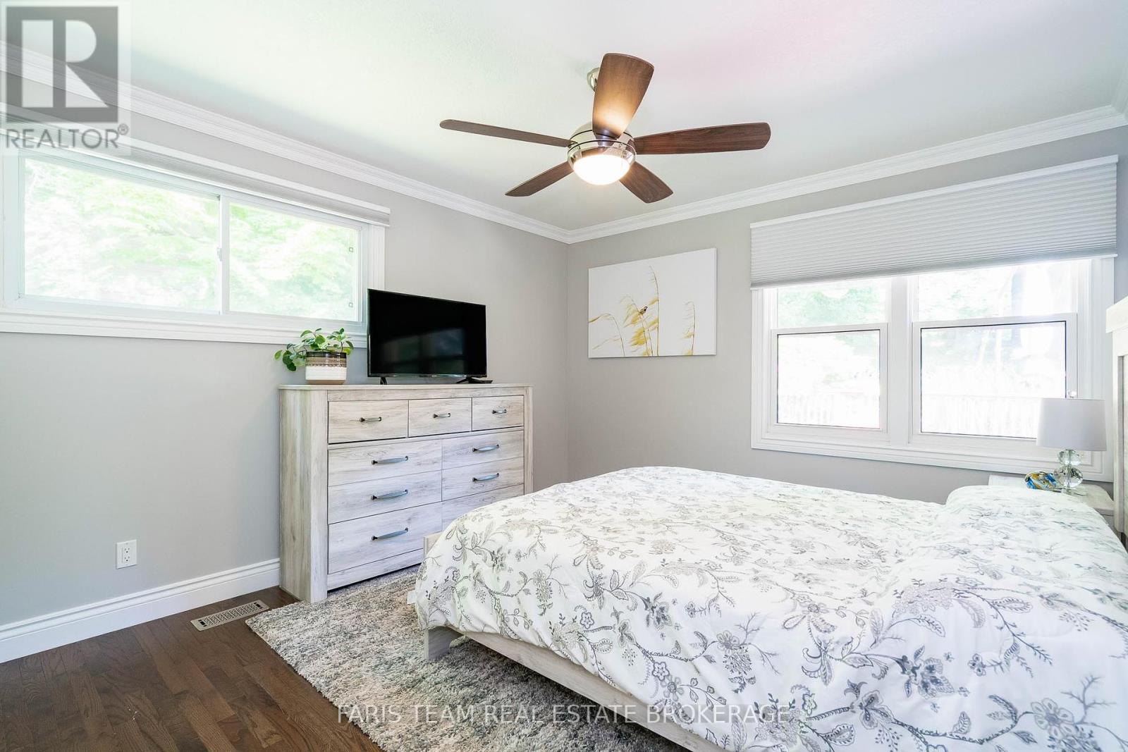 Photo 3 of 1116 Everton Road, Midland ON